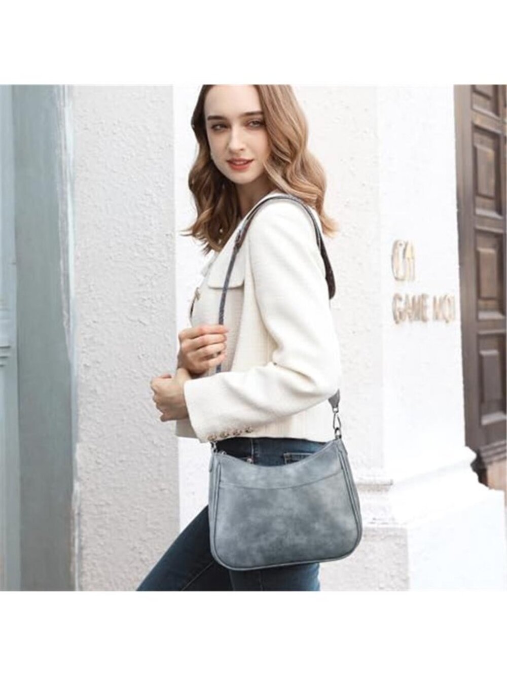 Trendy Leather Crossbody Purse with Adjustable Strap Women's Shoulder - Picture 2 of 6